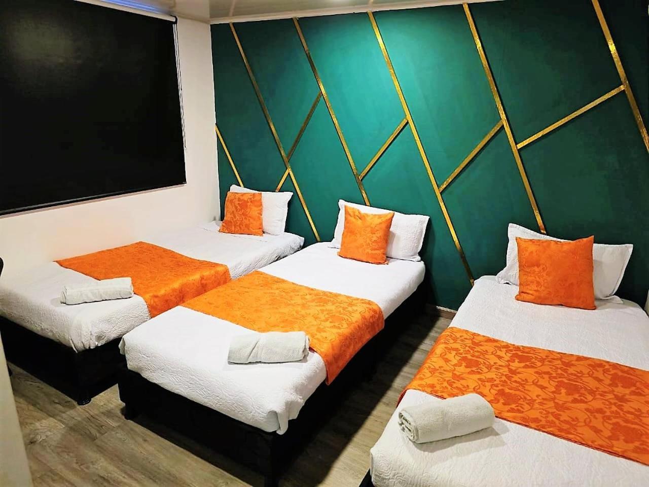 Hotel Kristal Ferial Bogota Exterior photo