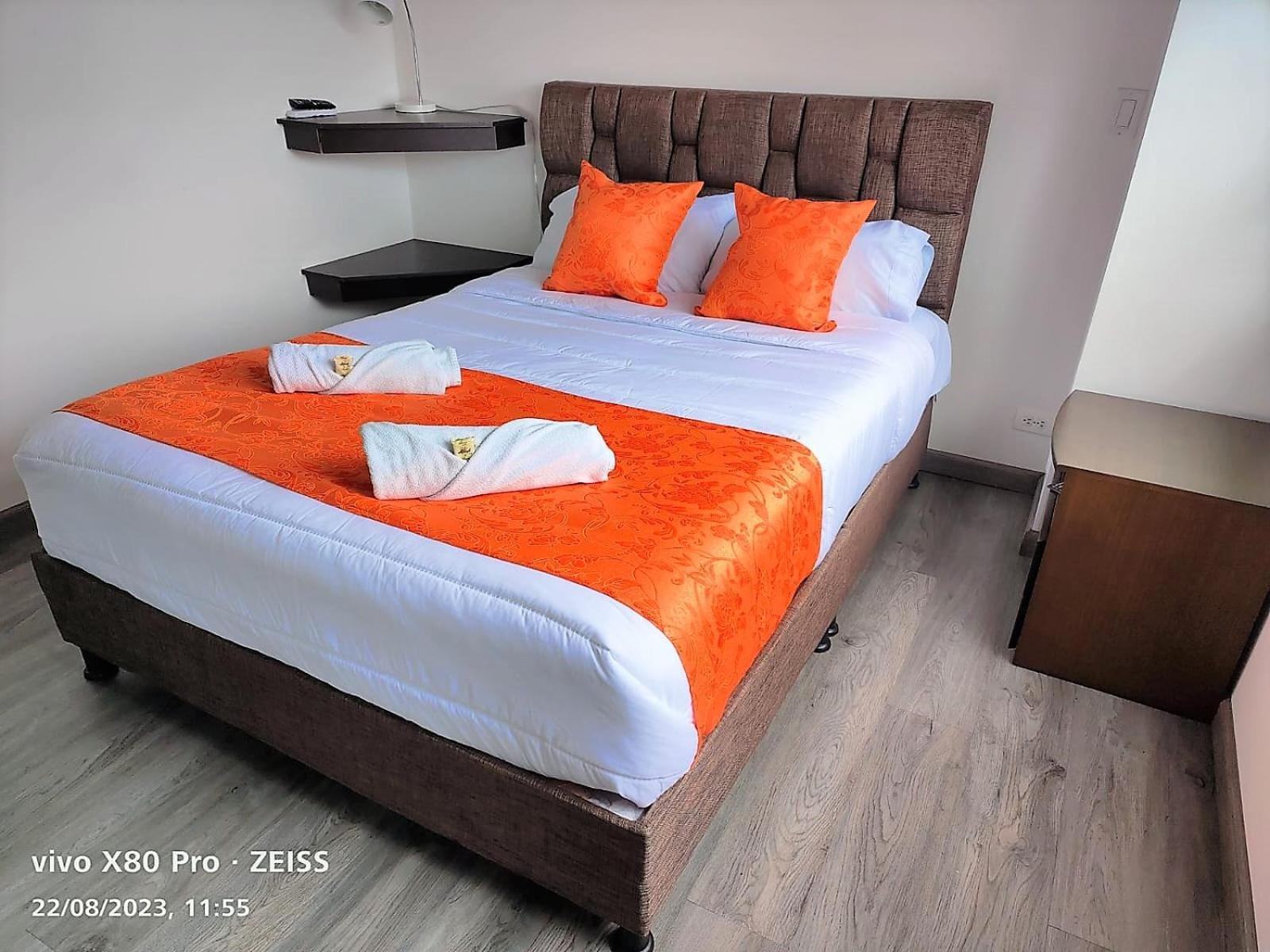 Hotel Kristal Ferial Bogota Exterior photo